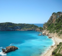 Playa de guijarros Balcón al Mar