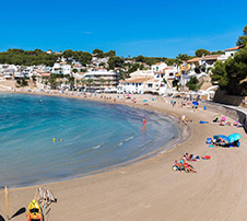 Playa Popular L'Ampolla Moraira Costa Blanca Cerca de Apartamentos de Vacaciones